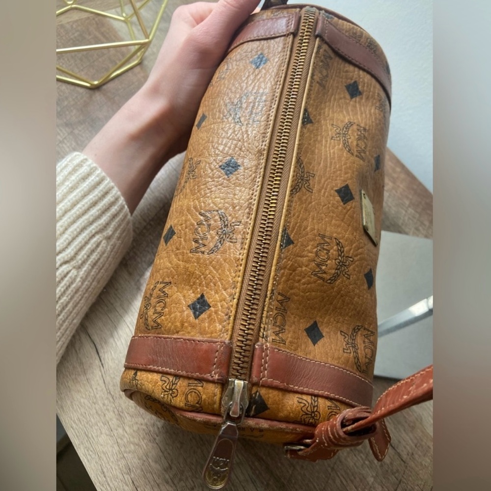 Sold 🎉 MCM Crossbody - Picture 3 of 6